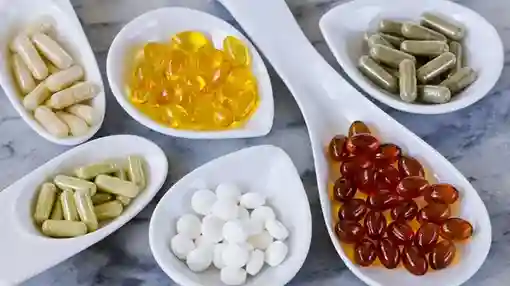Vitamine pentru imunitate – Cele mai bune suplimente naturale pentru adulți Suplimente pentru imunitate – capsule și vitamine pentru întărirea sistemului imunitar la adulți